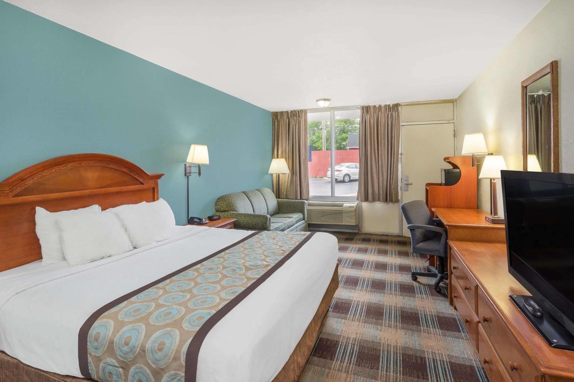 Super 8 By Wyndham Nashville Downtown Ngoại thất bức ảnh
