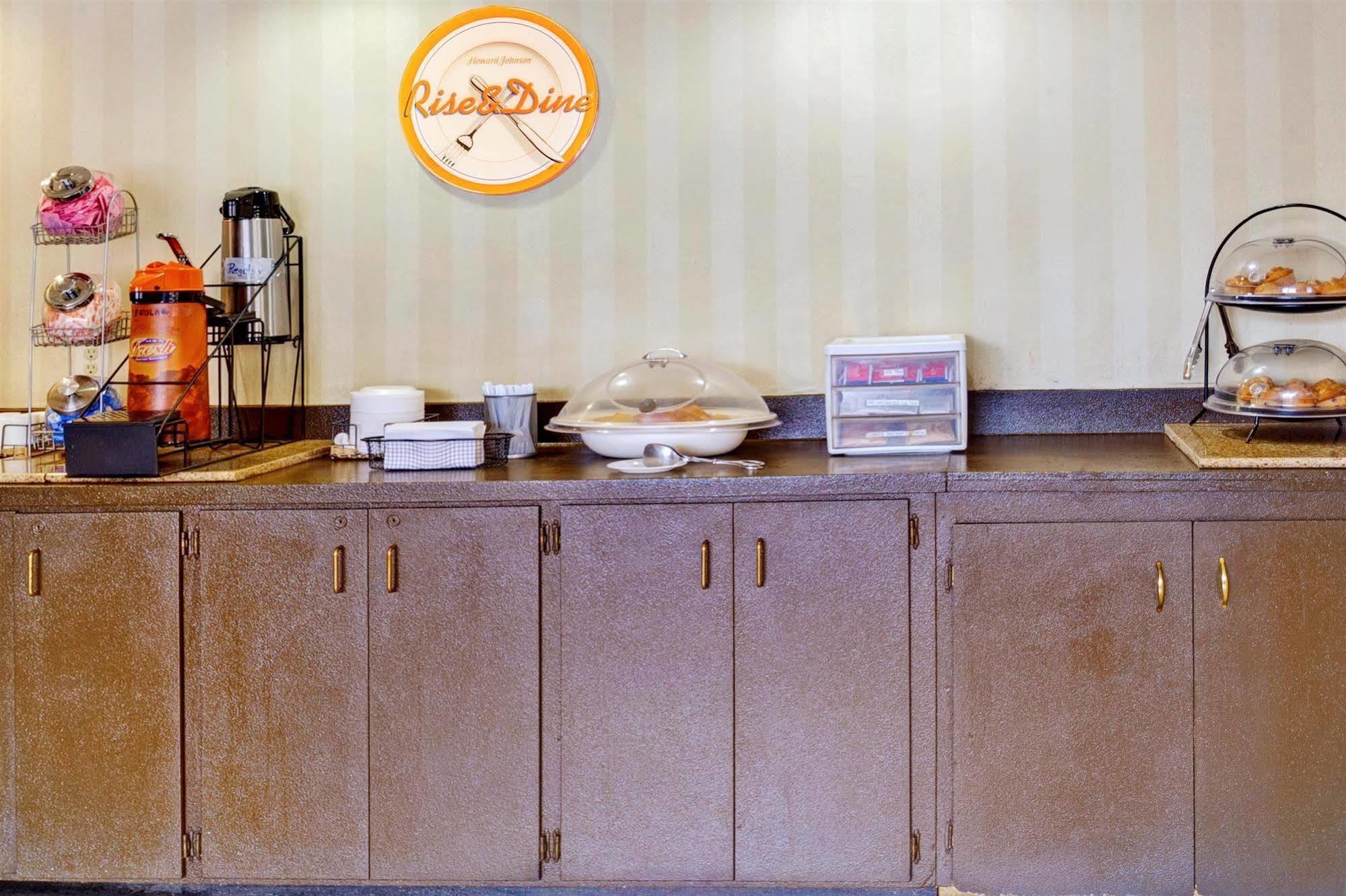 Super 8 By Wyndham Nashville Downtown Ngoại thất bức ảnh
